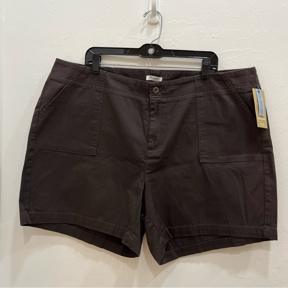 Dockers Women's Dark Brown Cargo Shorts - Picture 1 of 9